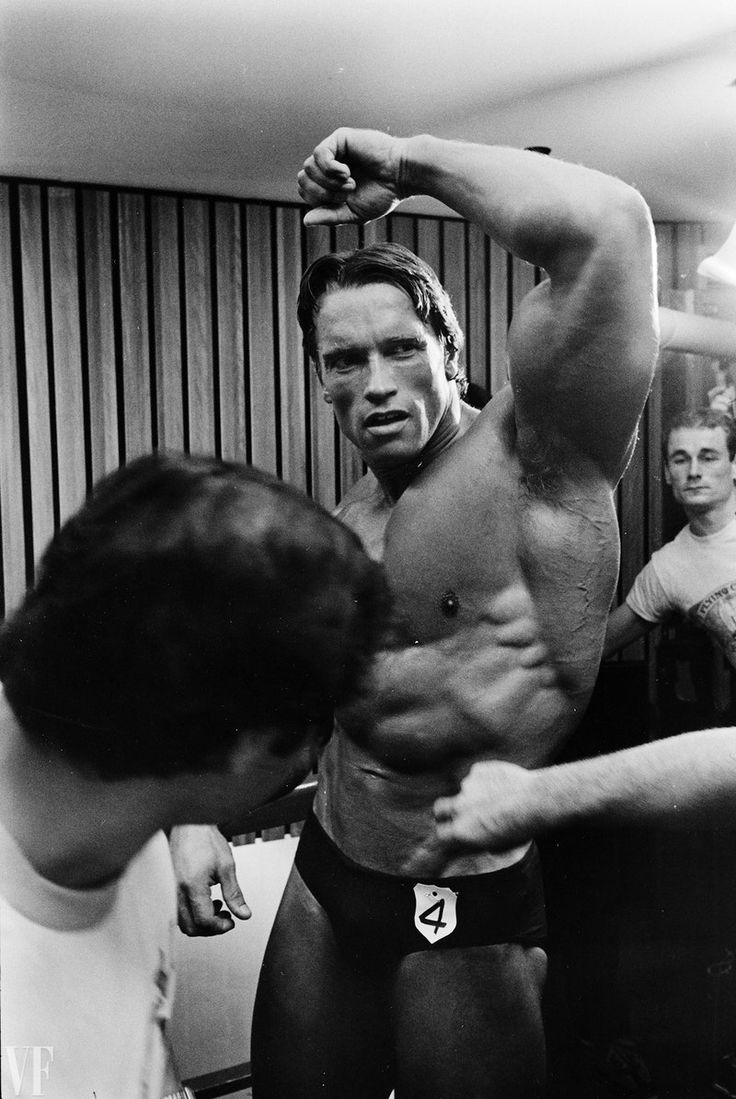 736x1099 Pumping Iron: 20 Rarely Seen Photo of Arnold Schwarzenegger