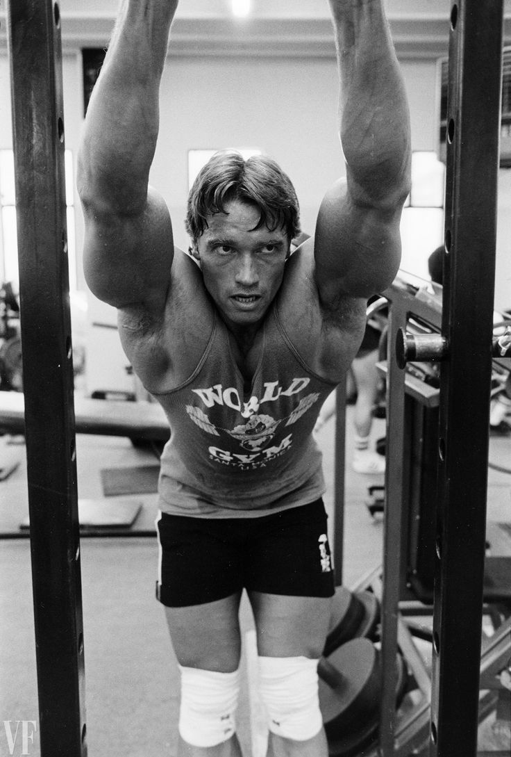 736x1089 Pumping Iron: 20 Rarely Seen Photo of Arnold Schwarzenegger