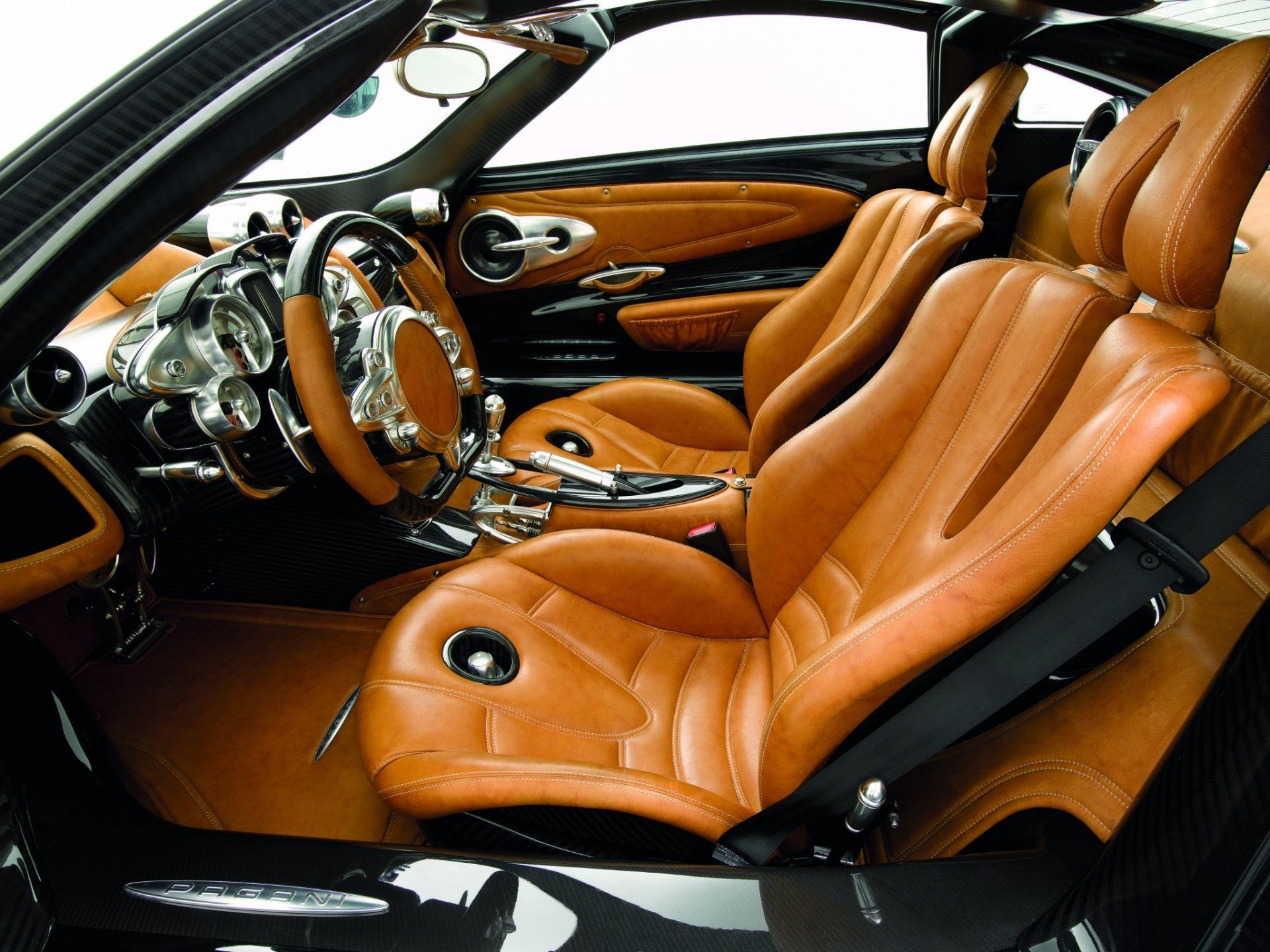 1920x1440 Pagani Huayra Luxury Leather Interior Car Wallpaperx1536