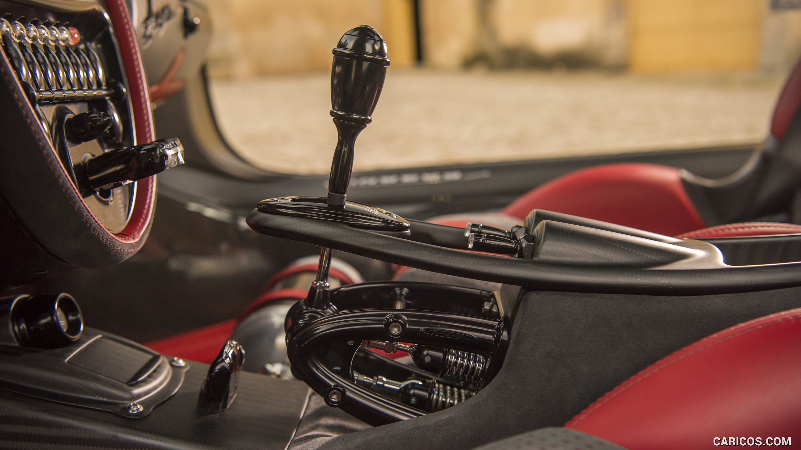 2560x1440 Pagani Huayra BCMY. Interior, Detail
