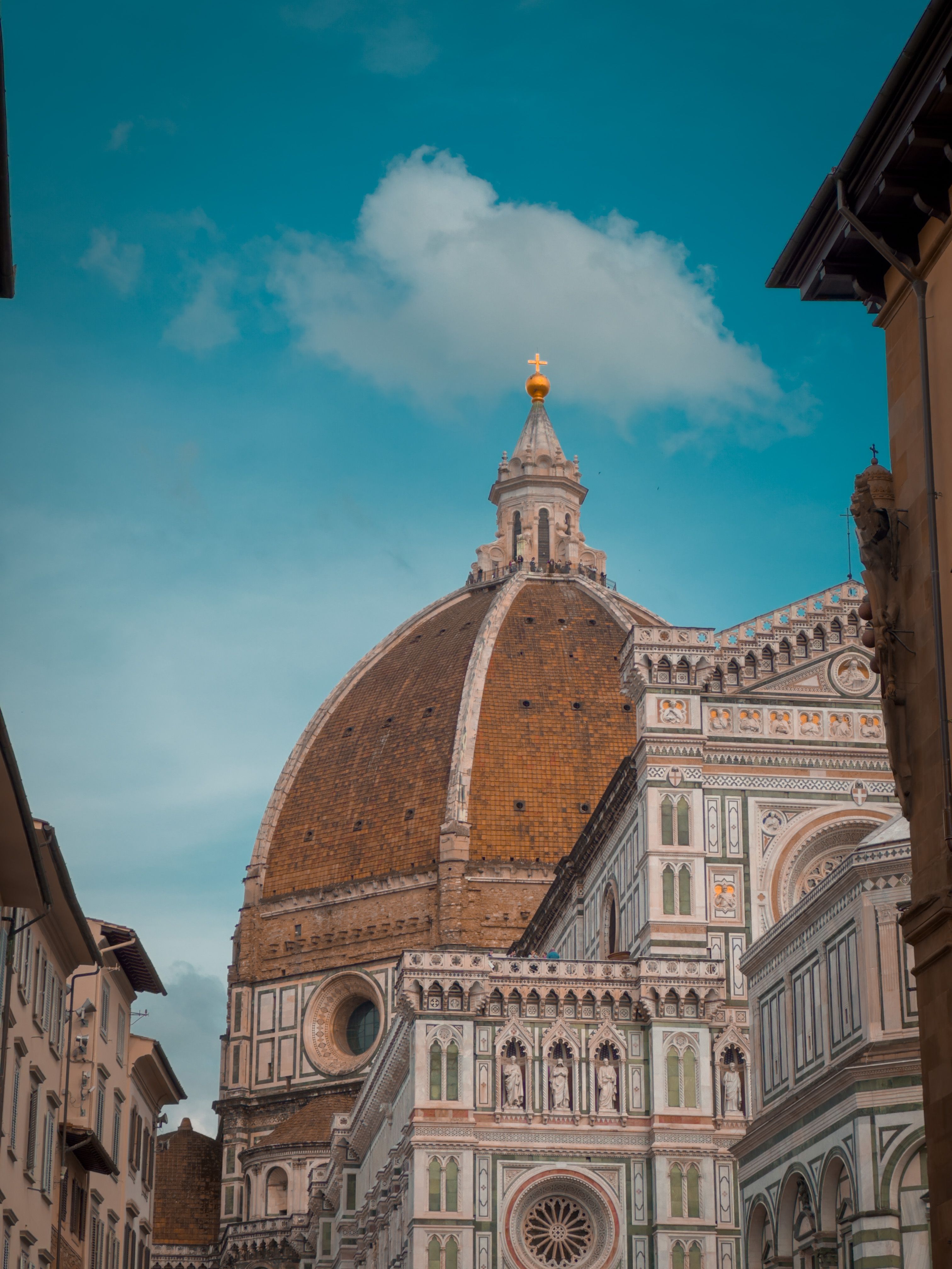 3024x4032 View of the Cathedral of Santa Maria del Fiore in Florence, Italy · Free