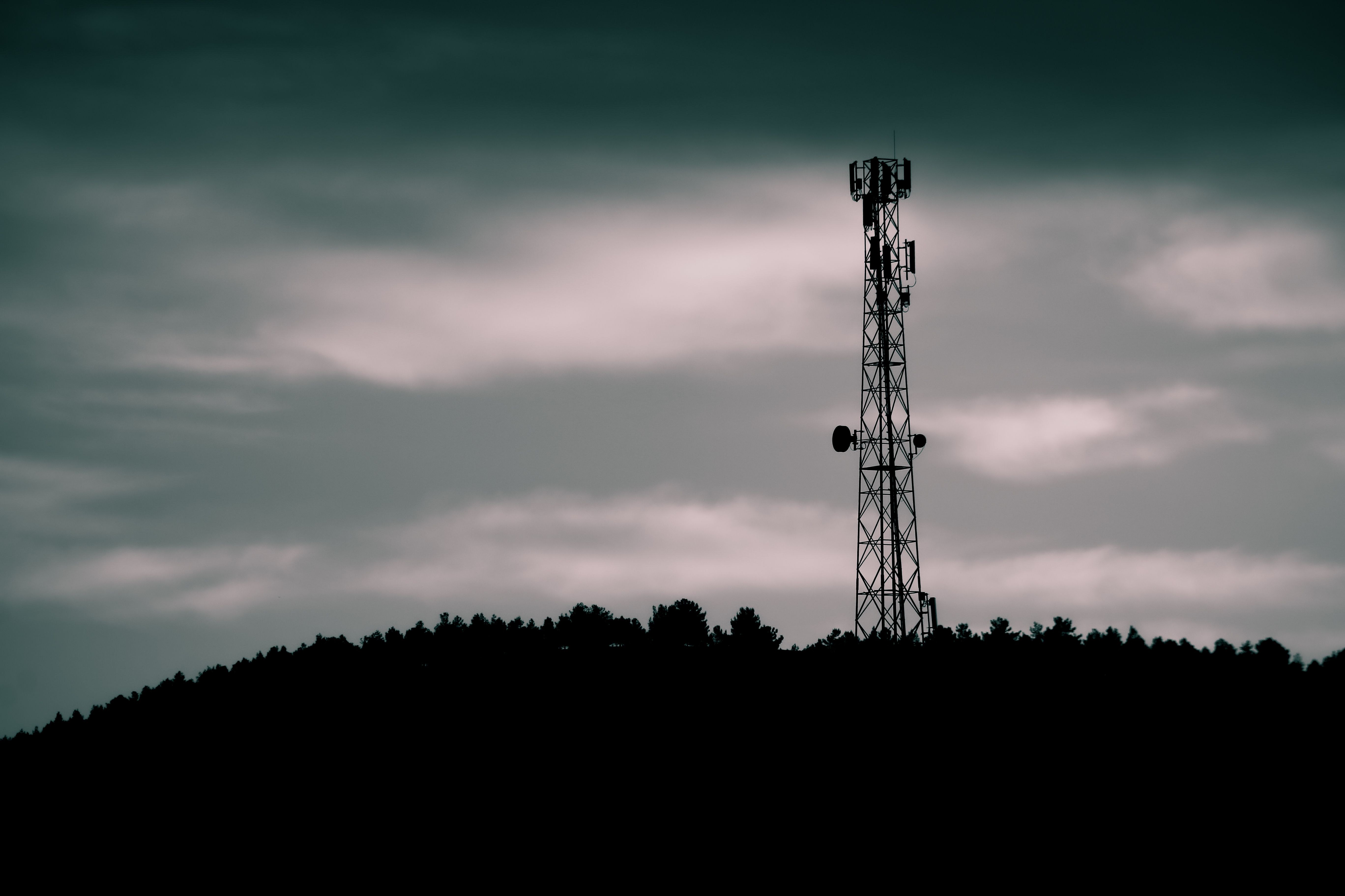 5472x3648 Silhouette of Telecommunications Tower under Night Sky · Free