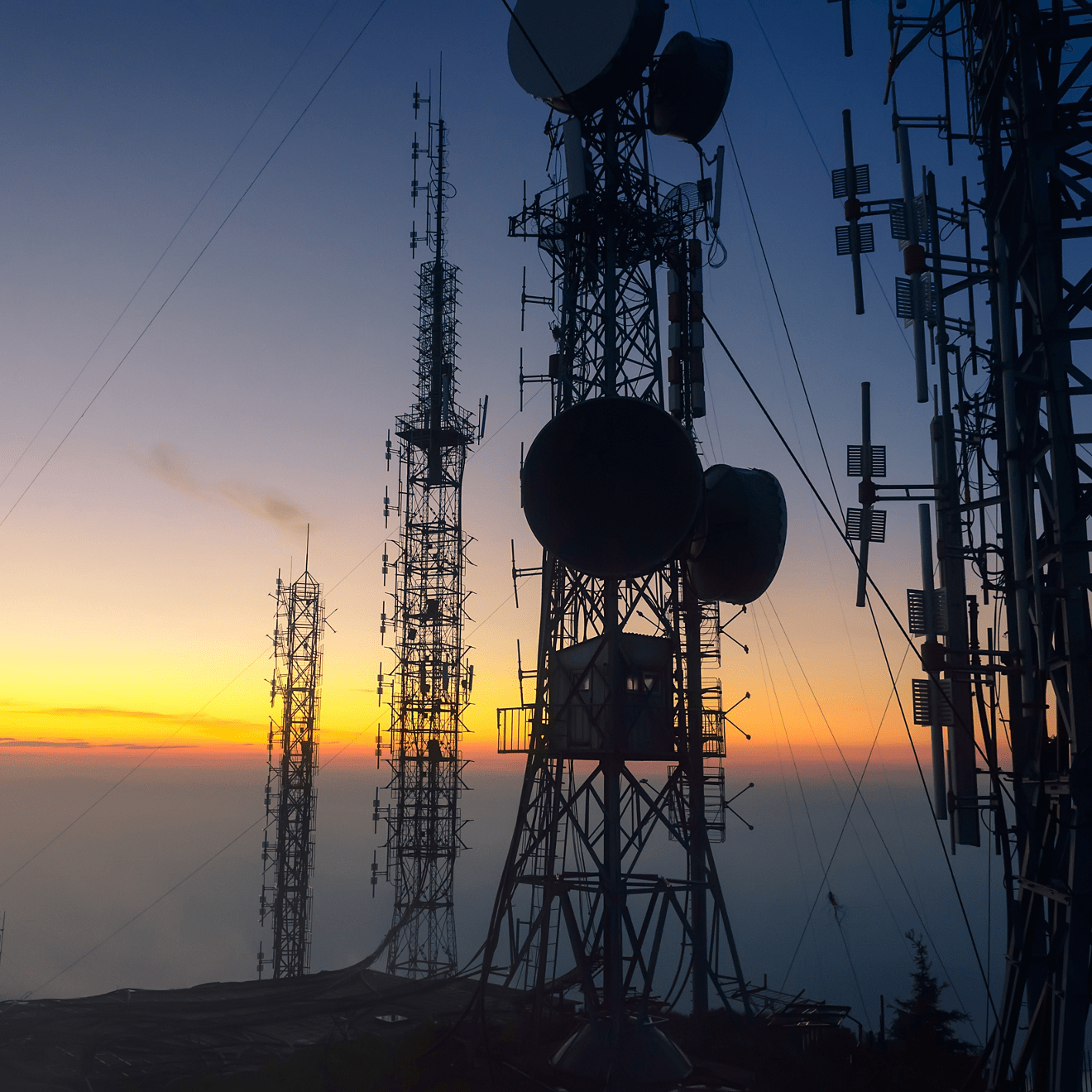 1320x1320 5G Infrastructure: Supporting Communities and Growth. How Mobile Works