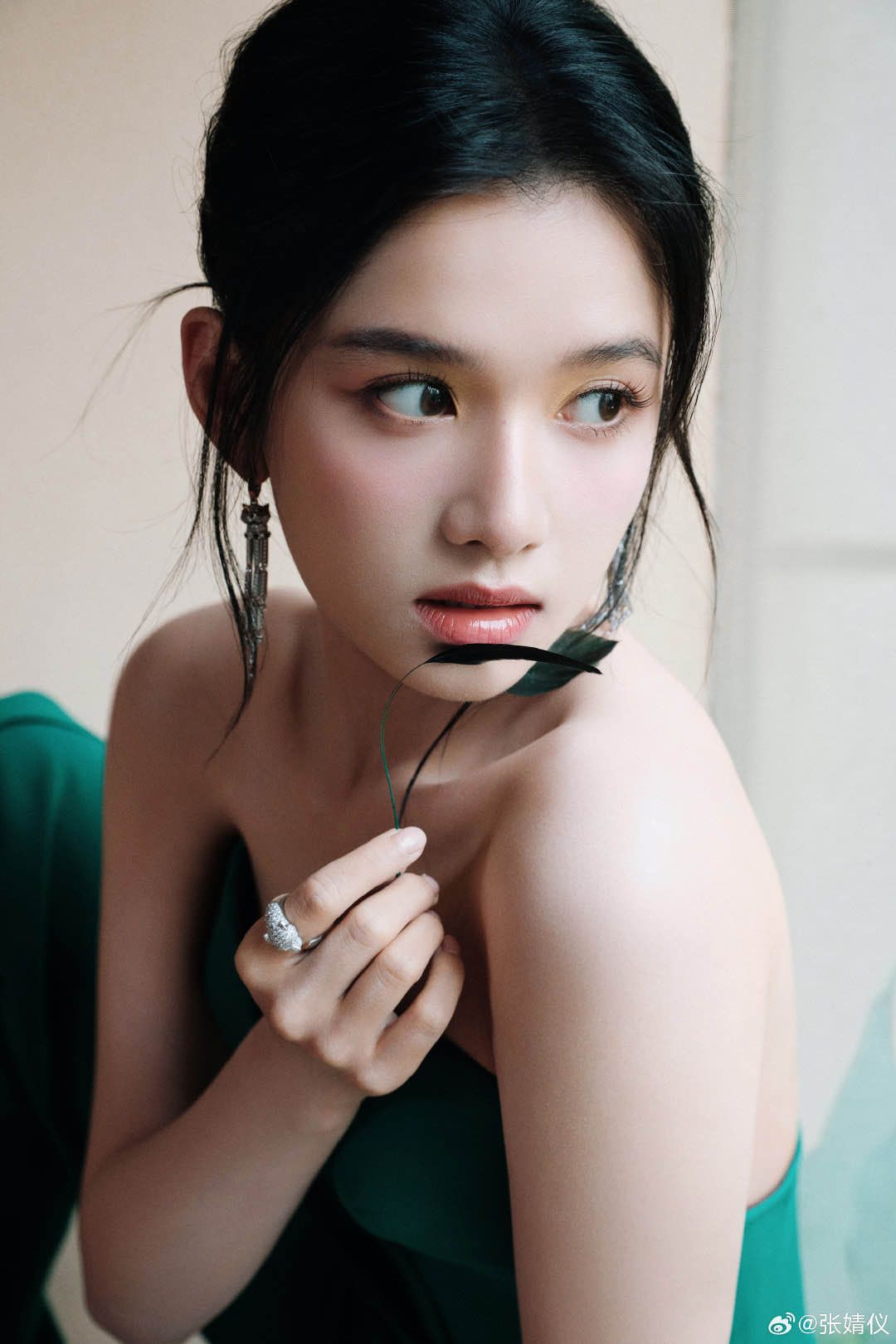 1080x1620 Zhang Jingyi Profile & Facts (Updated!)