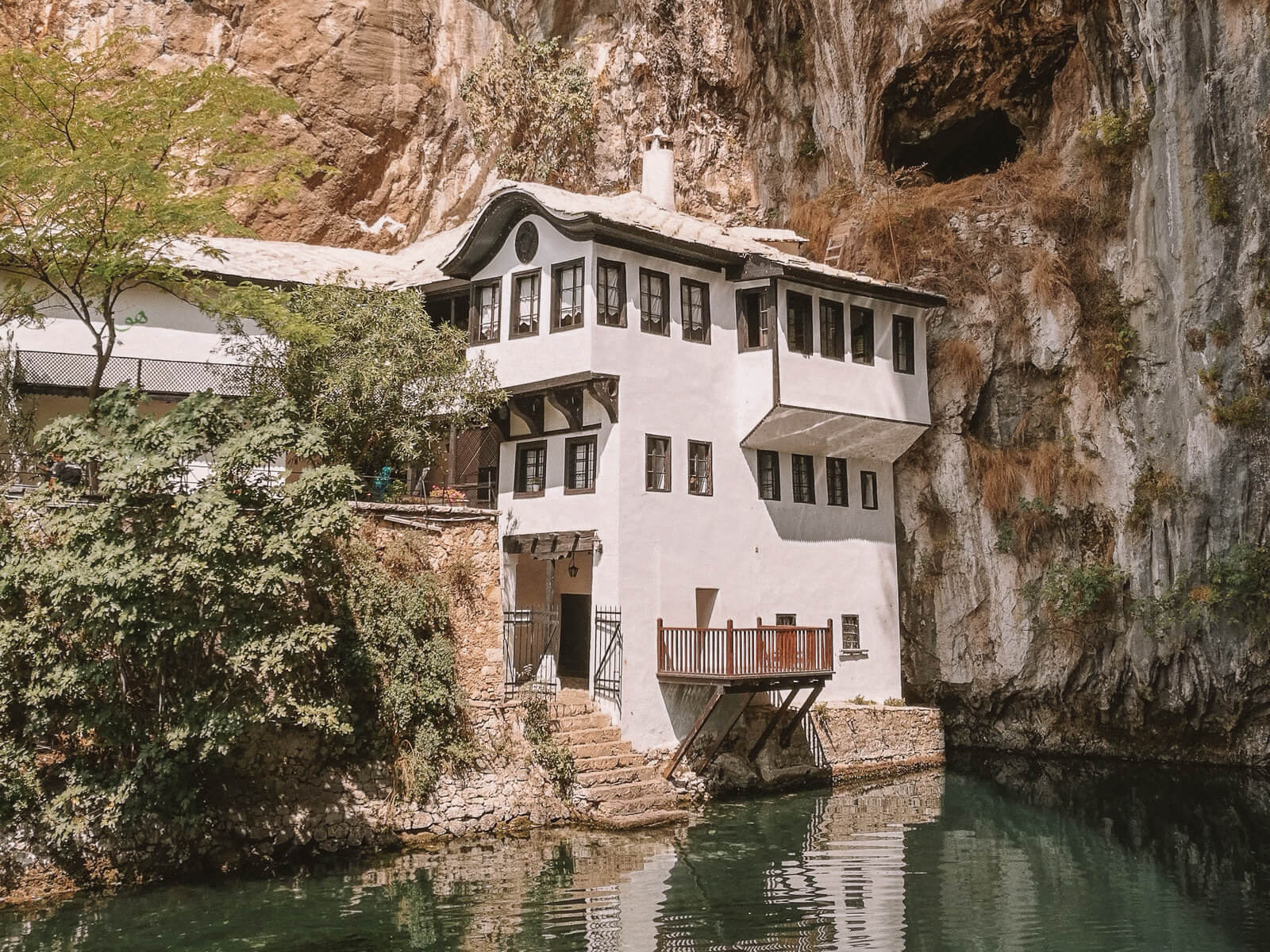 1600x1200 Blagaj: Sights and guide to the village with the dervish monastery