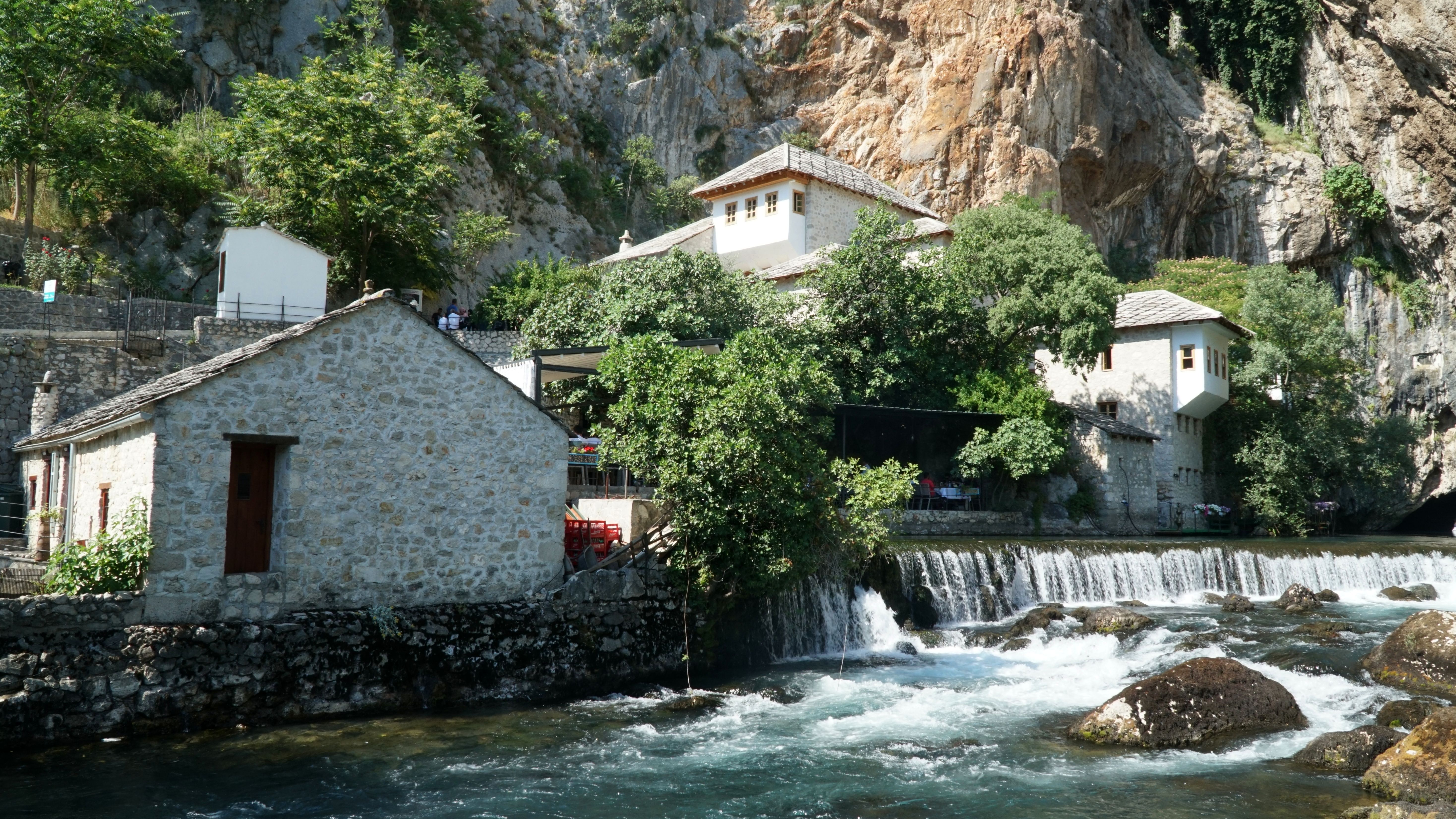 5873x3305 Blagaj