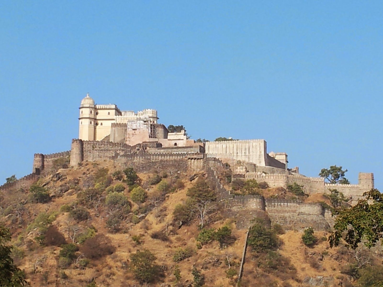 1600x1200 JonDent Electronic Music: Kumbhalgarh Fort