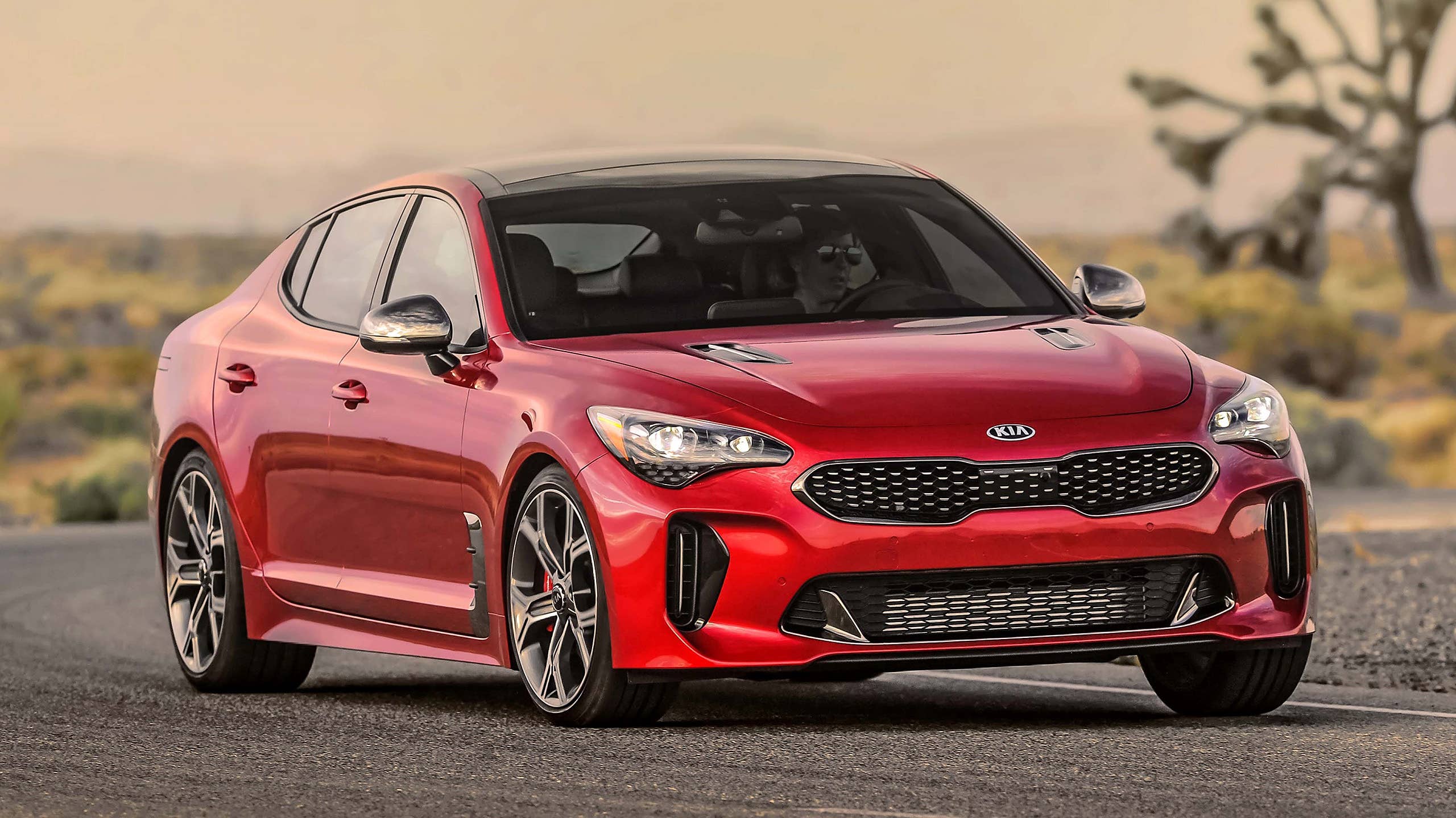 2560x1440 Kia Stinger GT First Drive Review. Sleeper of the year