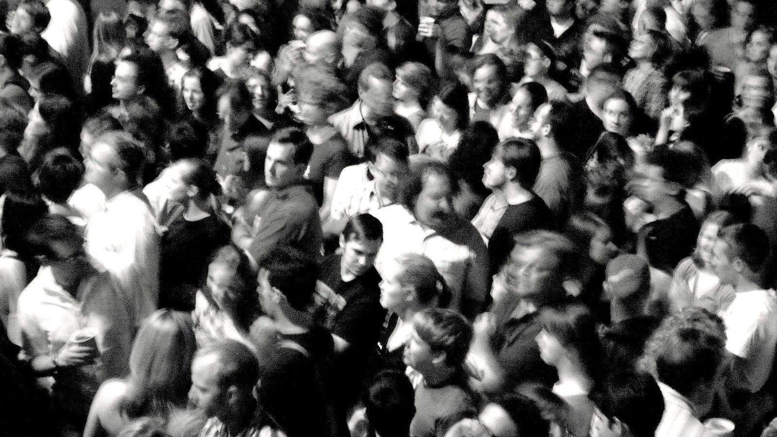 1600x900 Crowded House