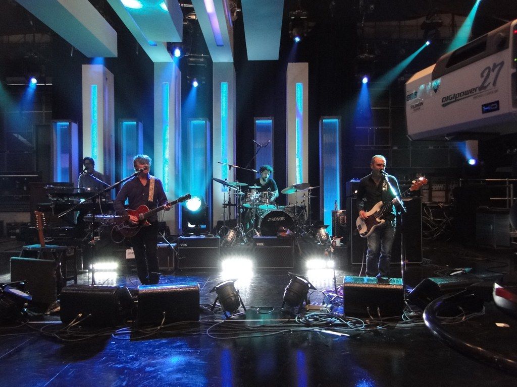 1024x768 Crowded House at Later wth Jools Holland 2