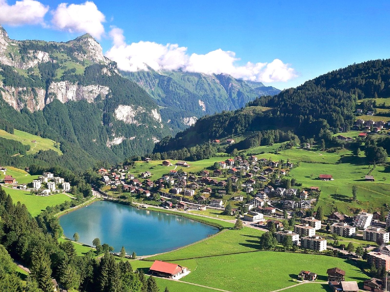 1600x1200 Engelberg 2026 : Family Guide with Expert Tips