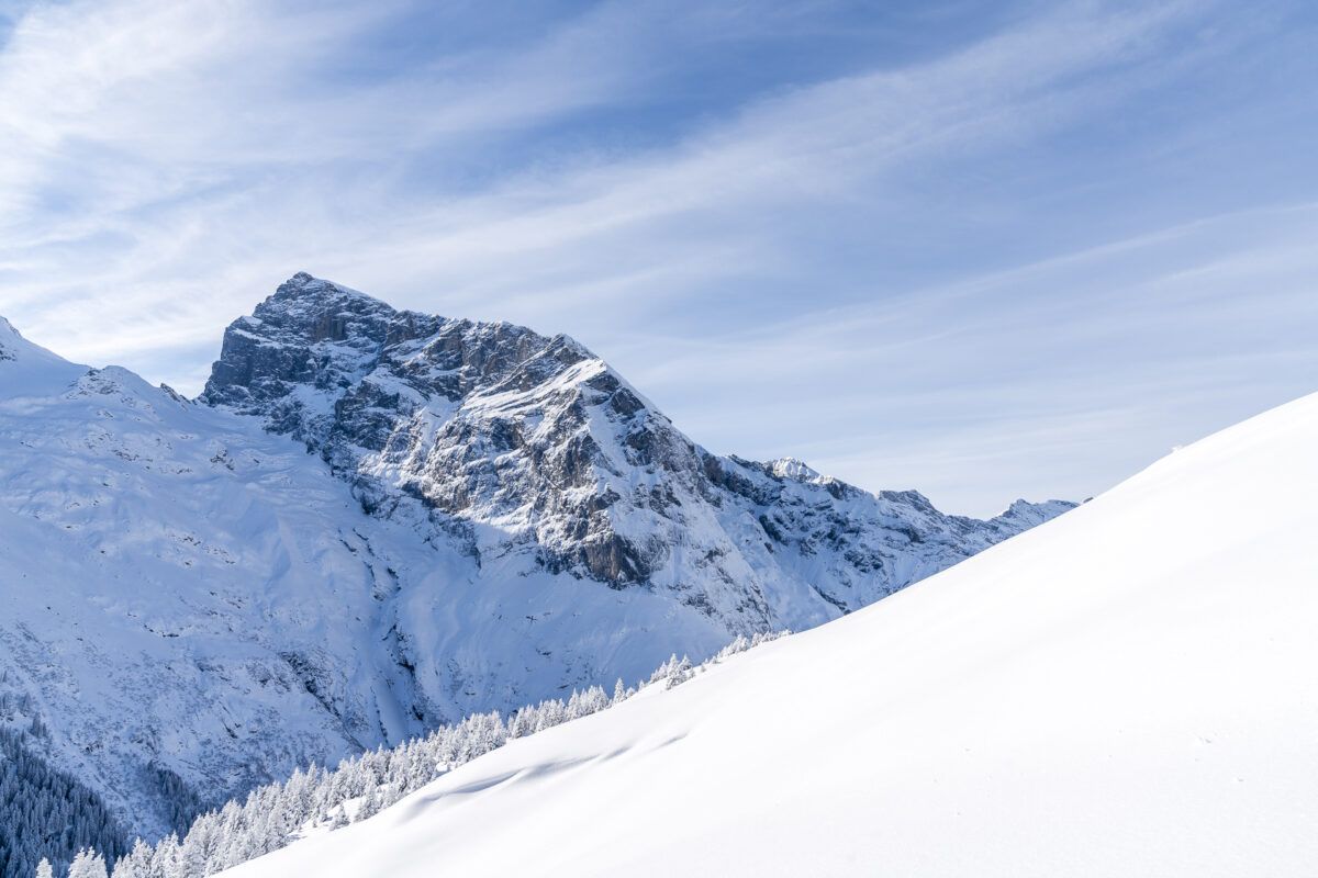 1200x800 Snowshoe hiking in Engelberg Central Switzerland most beautiful tours
