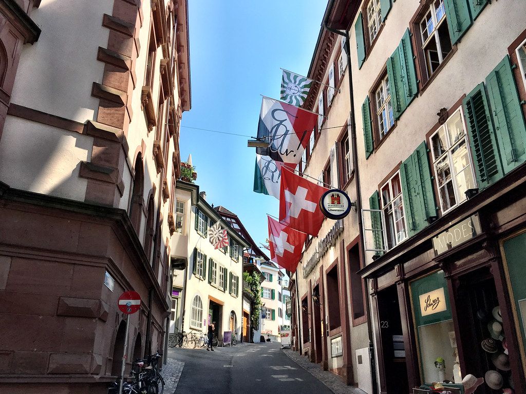 1024x768 My Second Date with Switzerland