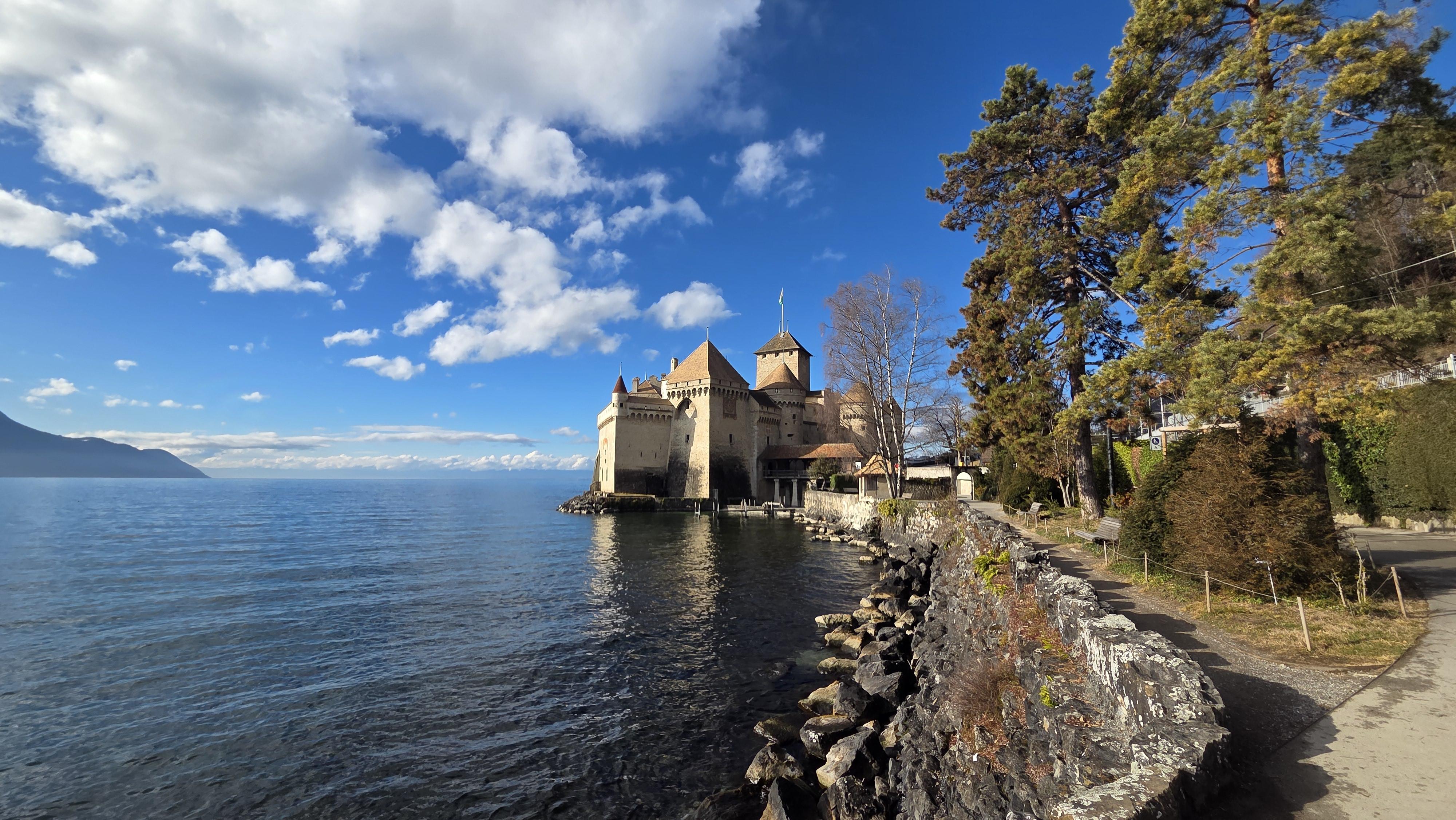 4000x2252 Chateau de Chillon, Switzerland