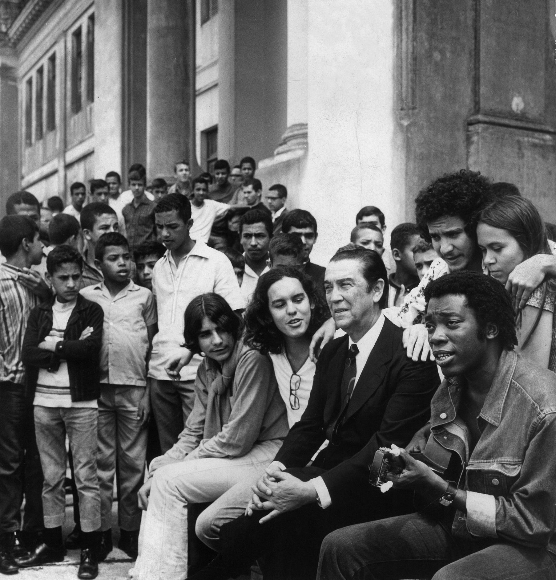 1806x1882 ideias de Clube da esquina. clube da esquina, musica popular brasileira, cantor brasileiro
