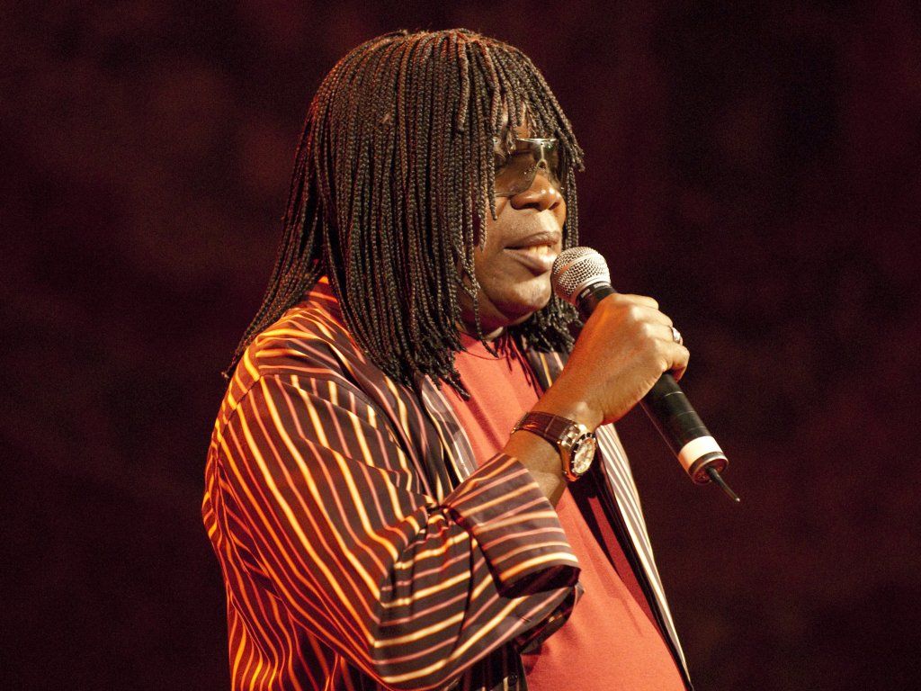 1024x768 Milton Nascimento