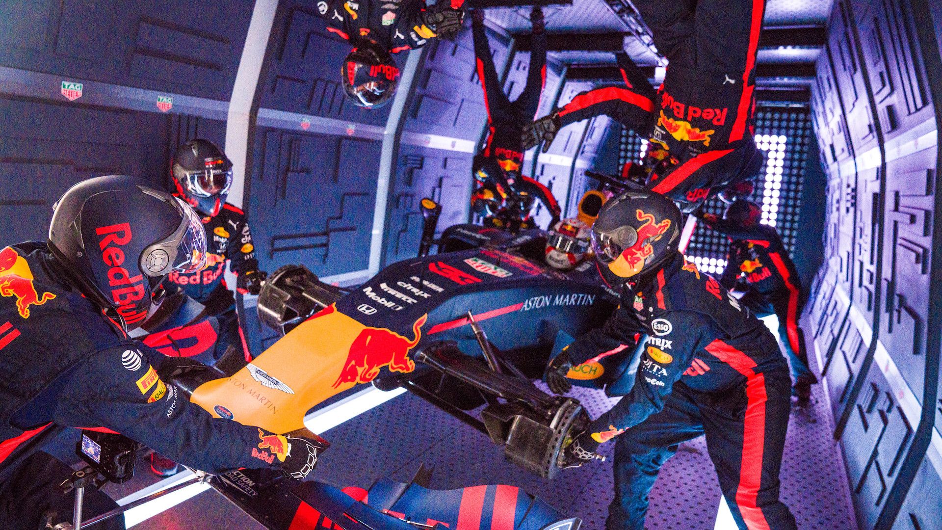 1920x1080 Watch The Red Bull F1 Team Perform The World's First Zero Gravity Pit Stop