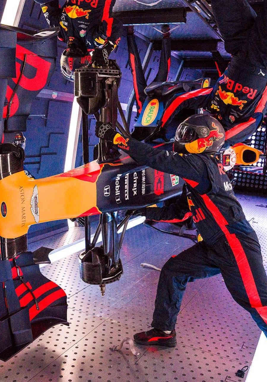 900x1286 Red Bull Racing: Zero G Pit Stop