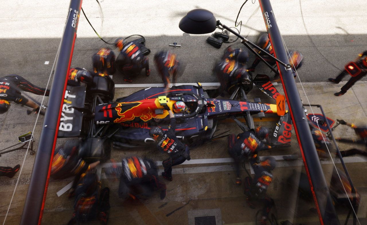 1280x787 From McLaren's 1.80 World Record to Red Bull's Pit Stop in the Dark; Here's a Look at Pit Stops of All Times