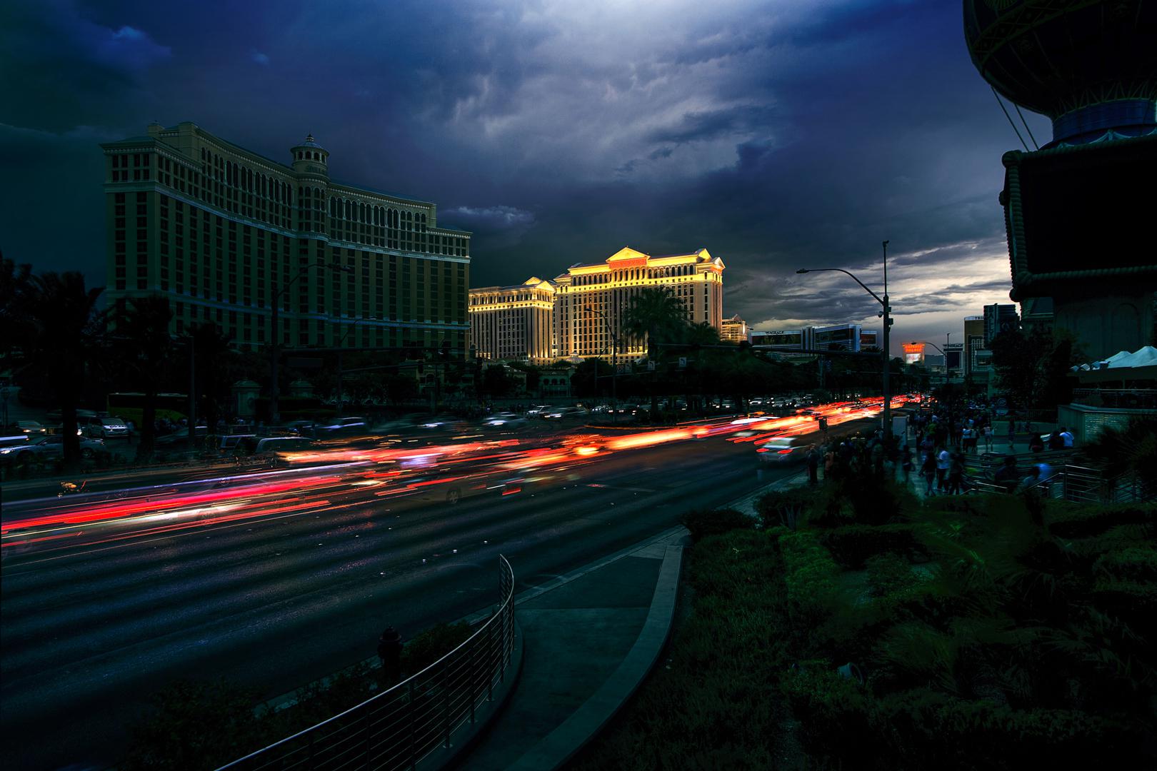 1620x1080 Blackout Vegas