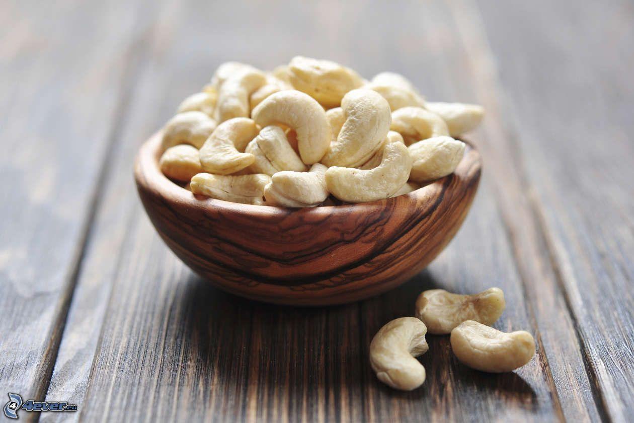 1260x840 Cashew nuts