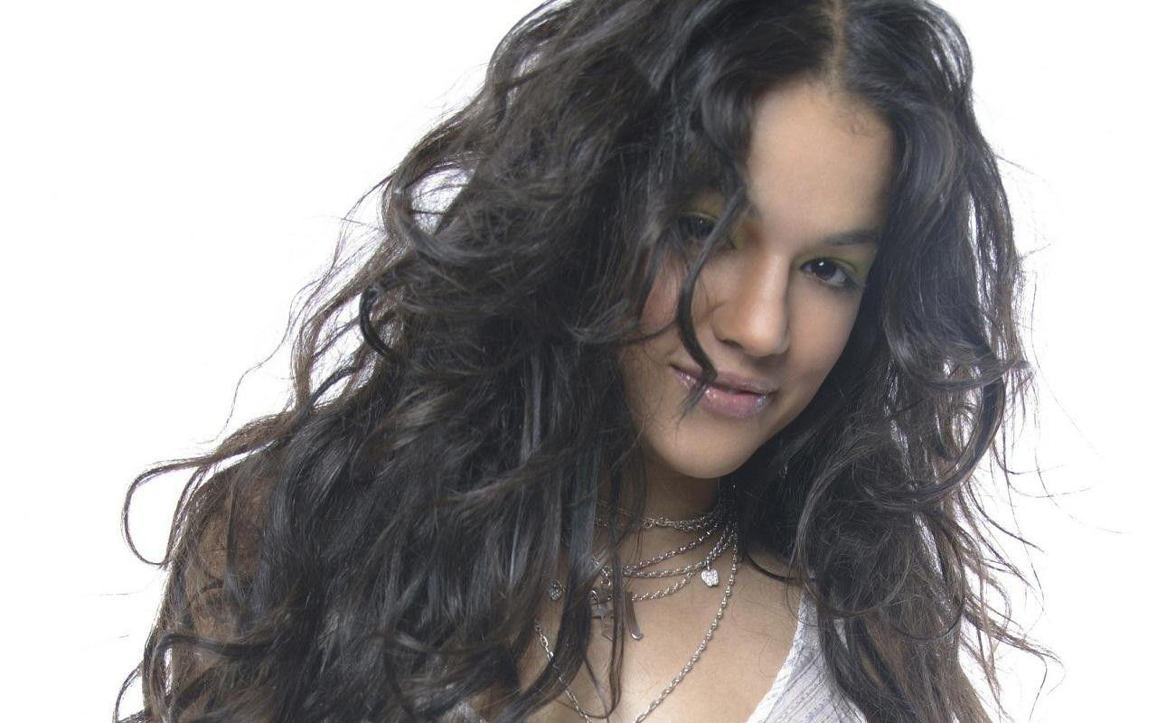 1280x800 Actress Michelle Rodriguez Wallpaper 00337