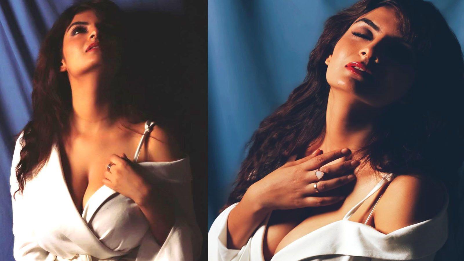 1600x900 Anveshi Jain is the new social media sensation and her alluring picture are the reason!. Gujarati Movie News of India