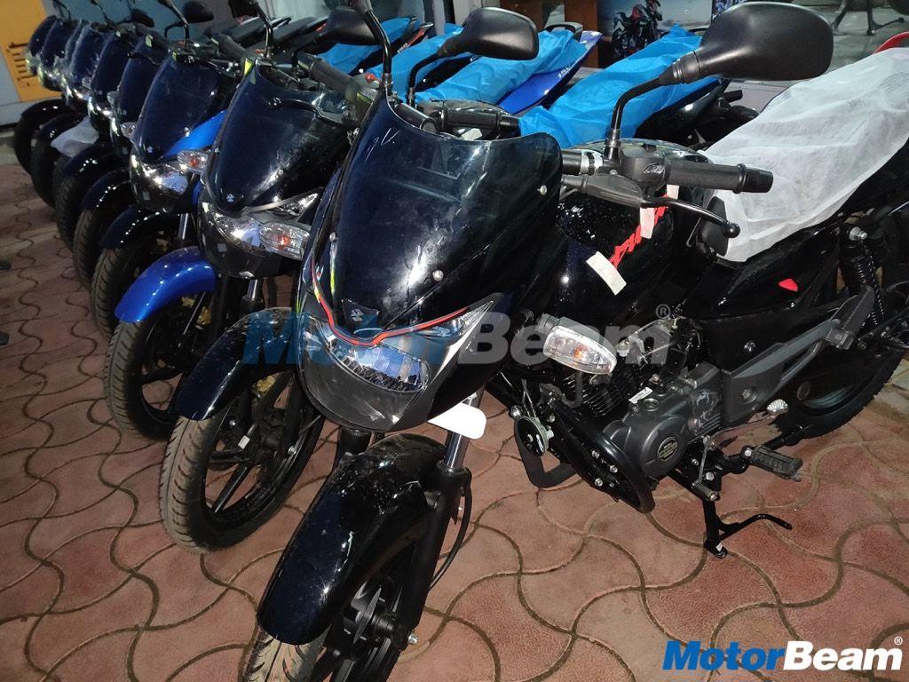 1024x768 Pulsar 150 Phối màu mới cổ điển Spotted