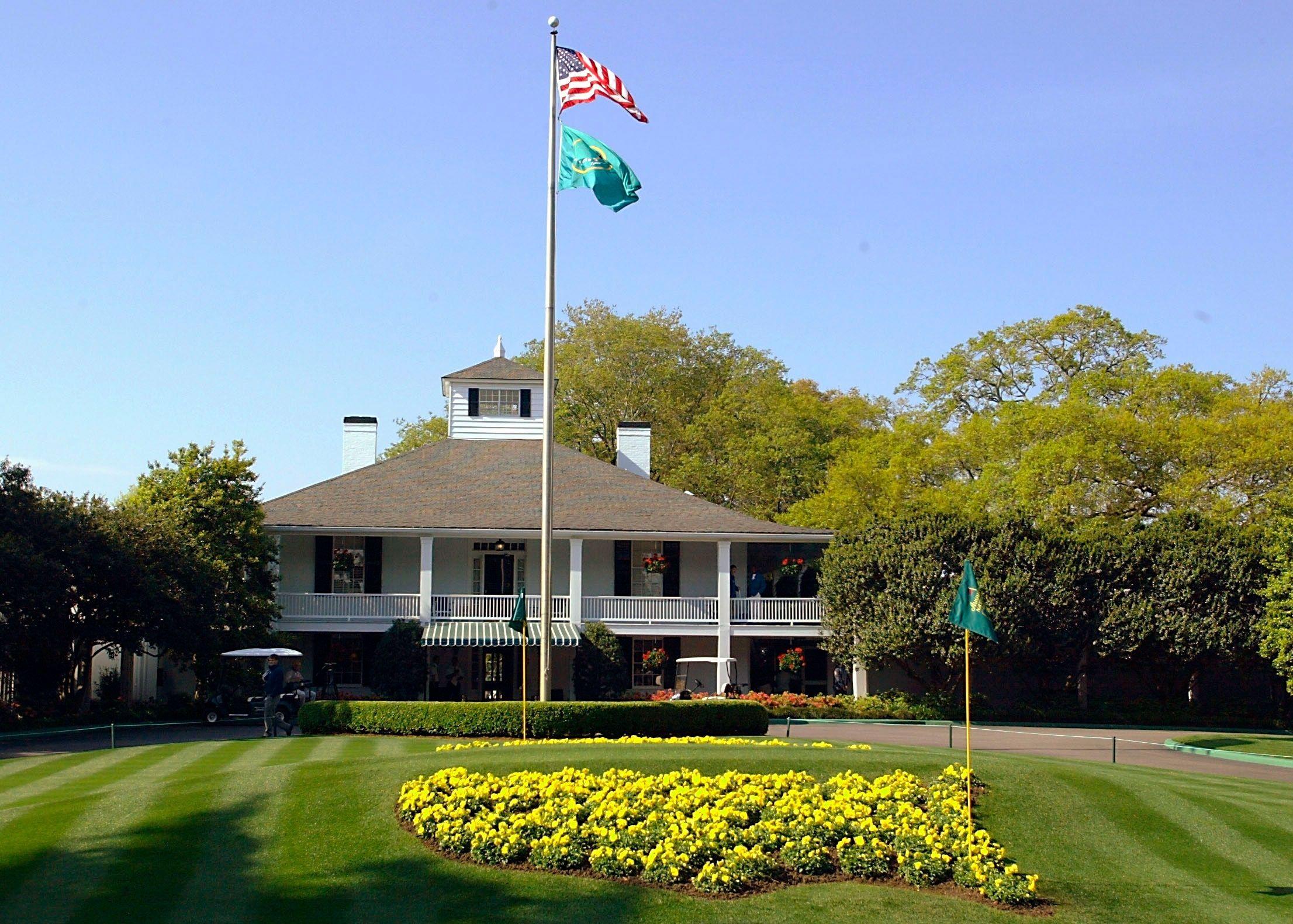 2212x1580 Most Beautiful Golf Clubhouses in America