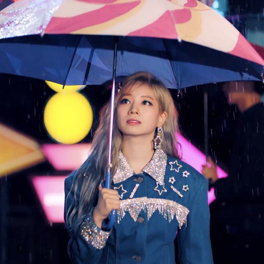 926x926 Dahyun Feel Special Wallpaper