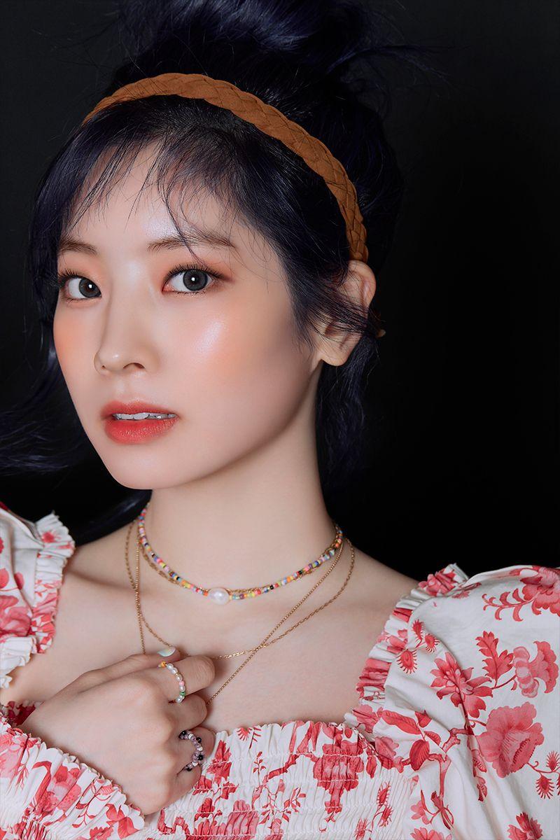 800x1200 Dahyun