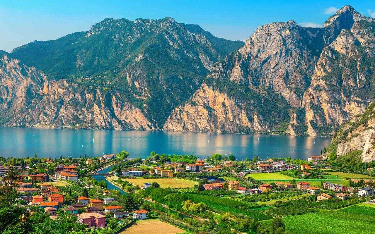 1280x800 North or South shore of Lake Garda, where should you stay?