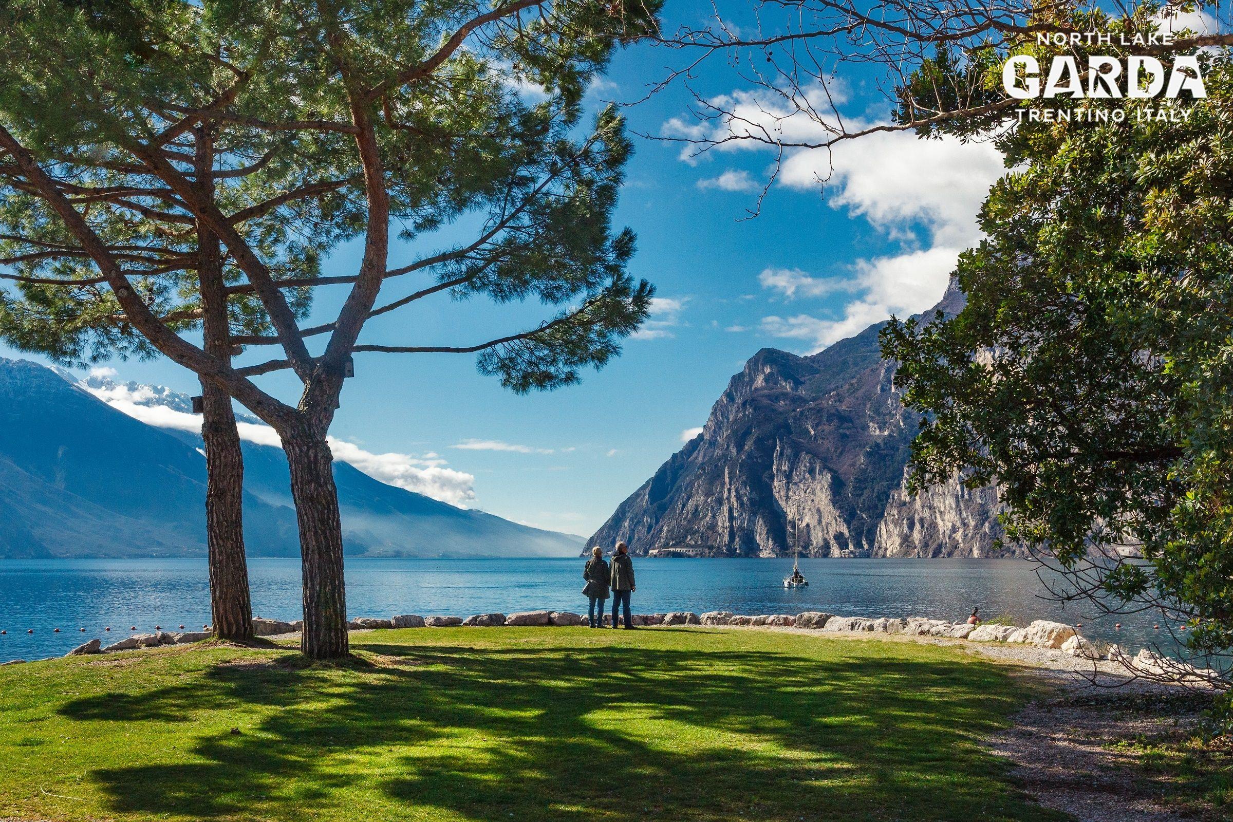 2400x1600 Wallpaper Garda Trentino