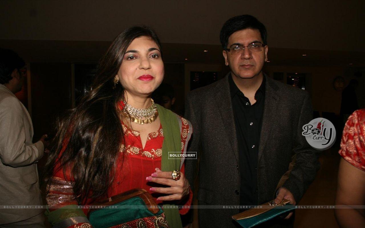 1280x800 Alka Yagnik