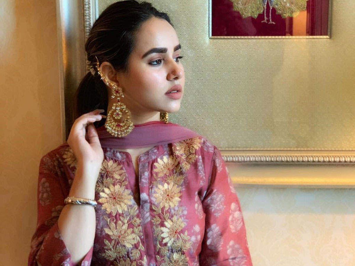 1200x900 In the wake of Pulwama terror attack, Sunanda Sharma postpones her song 'Sandal'. Punjabi Movie News of India