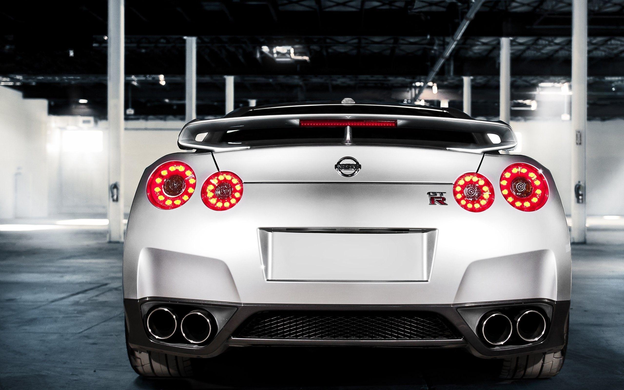 2560x1600 Cars Nissan Backview Nissan Skyline GT R Nissan GT R R35 Wallpaperx1600
