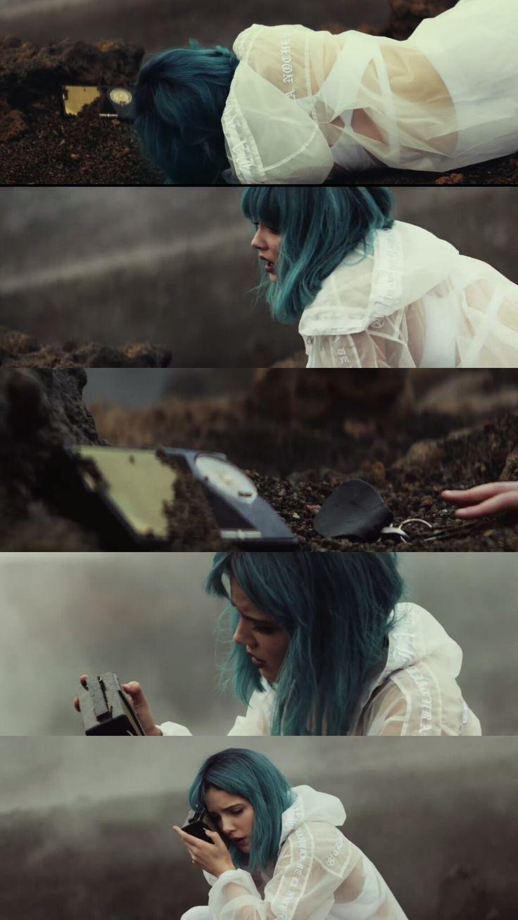 736x1308 Halsey Wallpaper