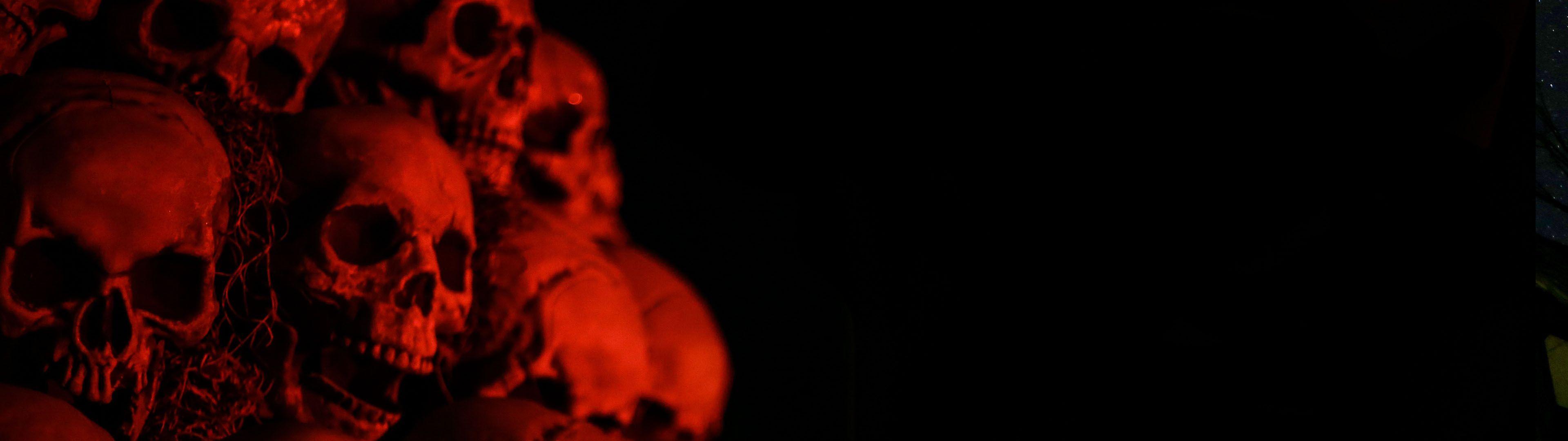 3840x1080 Red Skulls