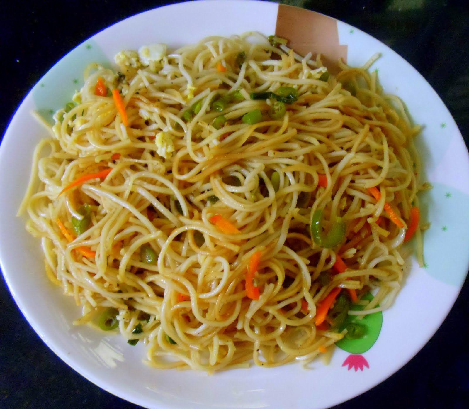 1600x1394 Ramen Noodle Wallpaper. Wallpaper Rainbow Noodle Salad, Noodle Soup Wallpaper and Pool Noodle Background