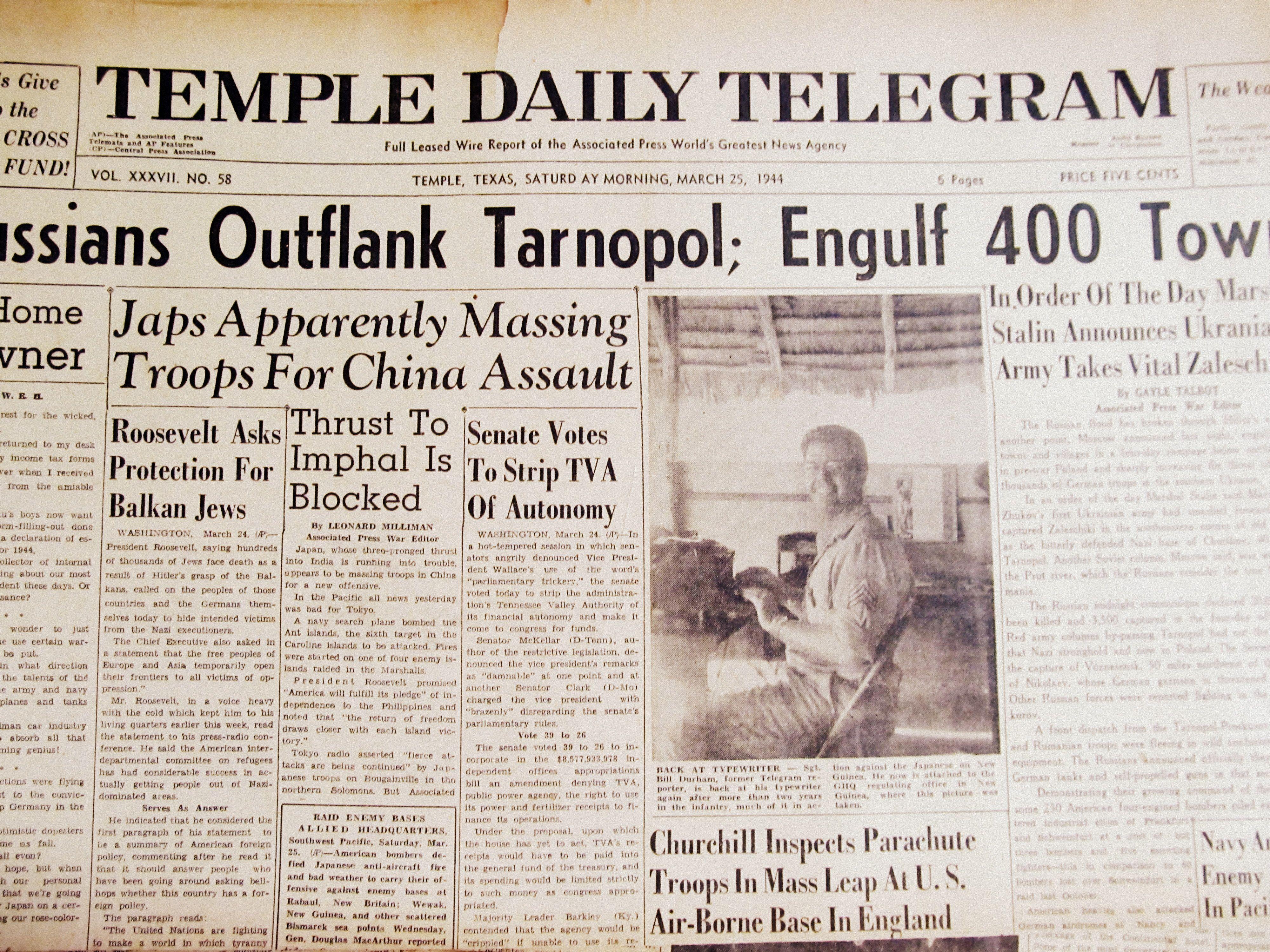 4000x3000 Old Newspapers Wallpaper