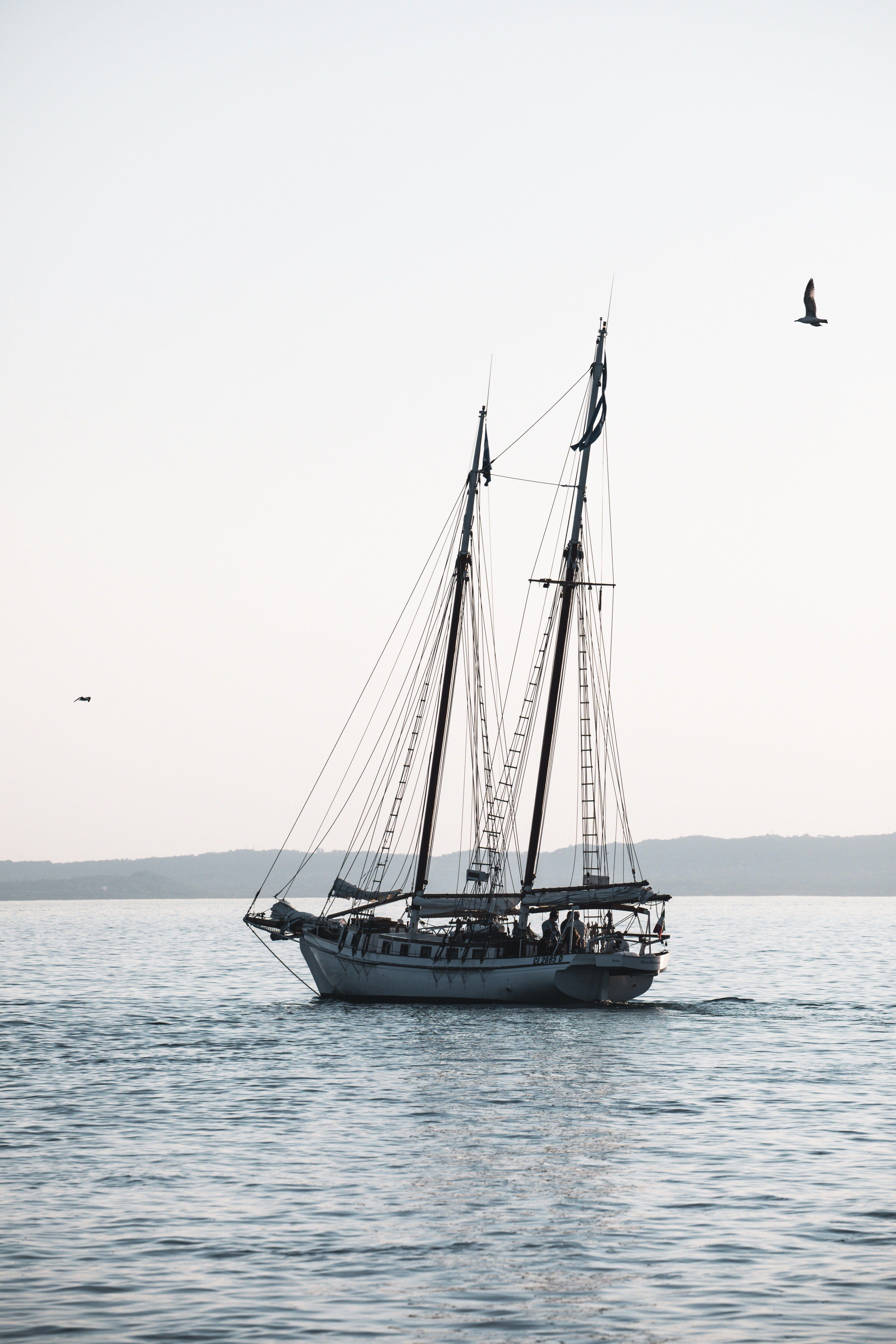 4480x6720 Sailboat on Lake Garda, Italy: Phone Wallpaper For Tech