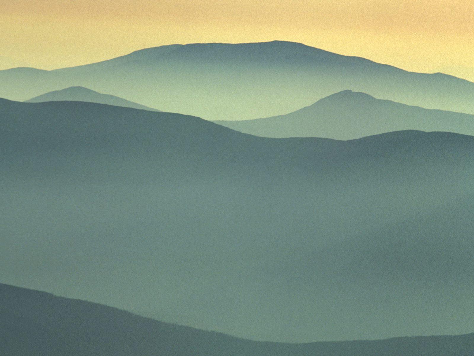 1600x1200 White Mountains Skyline, Mount Washington, New Hampshire wallpaper