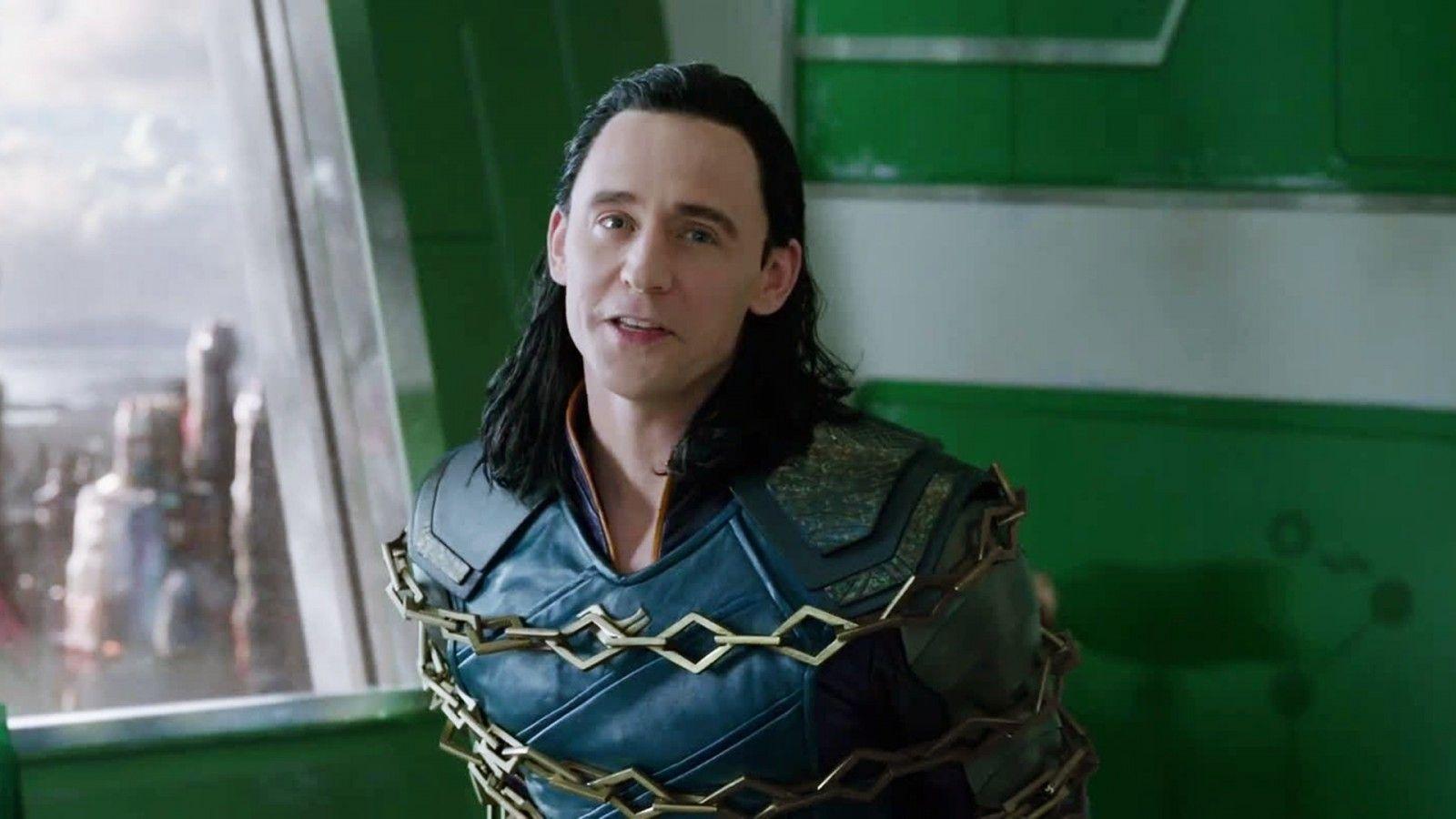 1600x900 Tom Hiddleston Loki Thor Ragnarok Background Wallpaper 24633