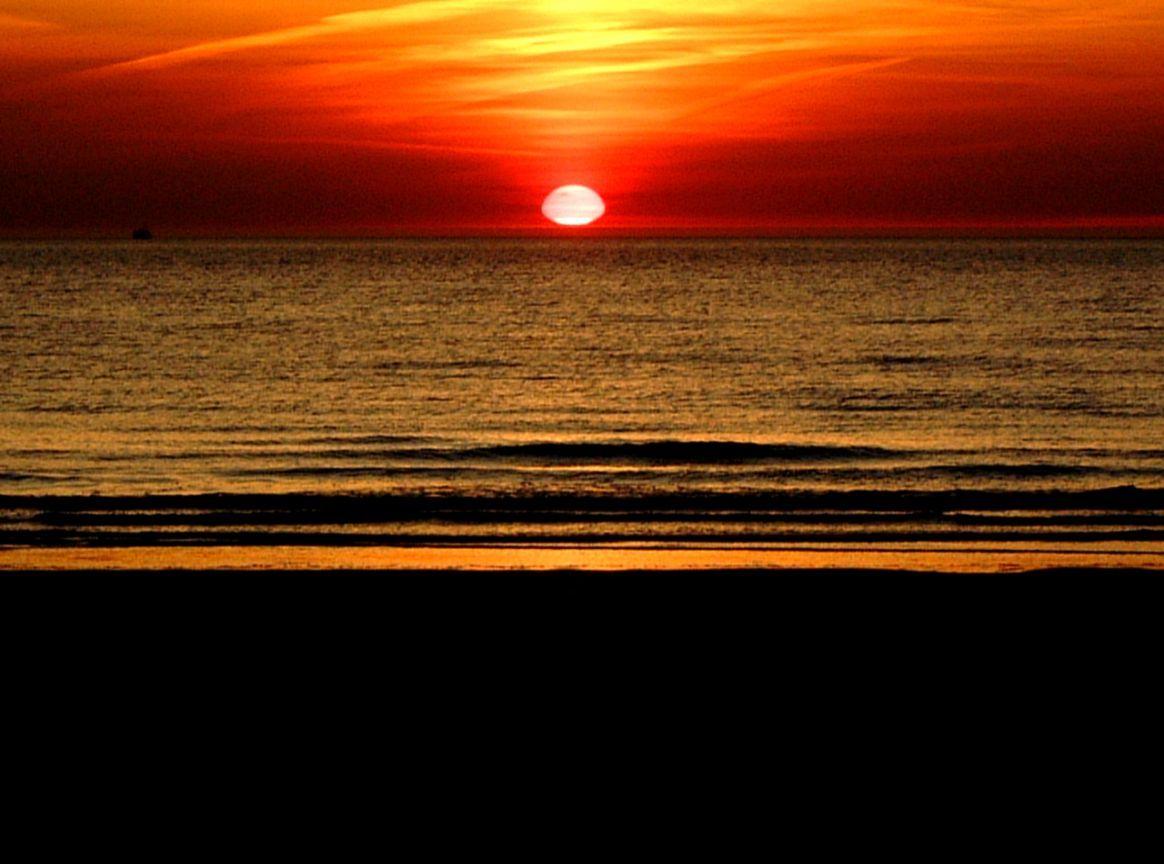 1164x864 Wallpaper HD Beach Orange Sunrise