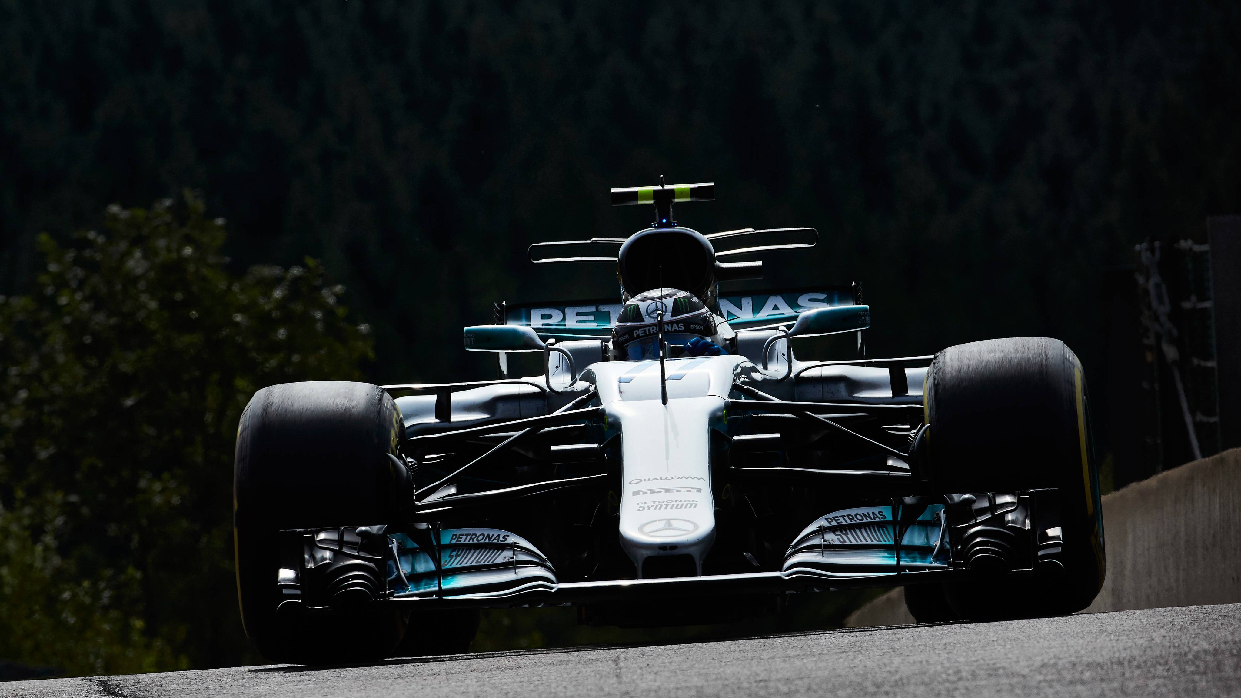 4096x2304 Mercedes AMG F1 Wallpaper