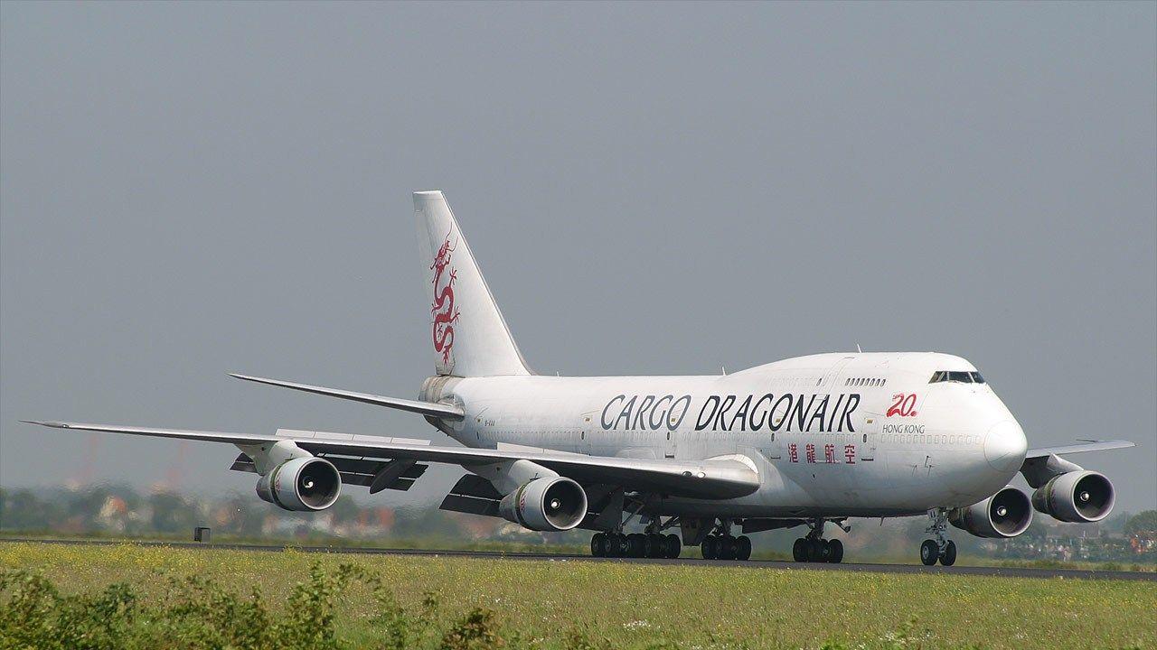 1280x720 Free download Boeing 747 400 Dragon Air Cargo background wallpaper [1280x720] for your Desktop, Mobile & Tablet. Explore Boeing 747 400 Wallpaper. Boeing 747 400 Wallpaper, Boeing 747 Wallpaper, 747 Wallpaper
