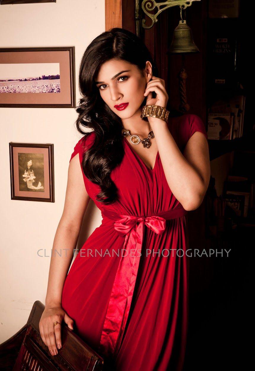 861x1254 Kriti Sanon Hot HD Wallpaper 018