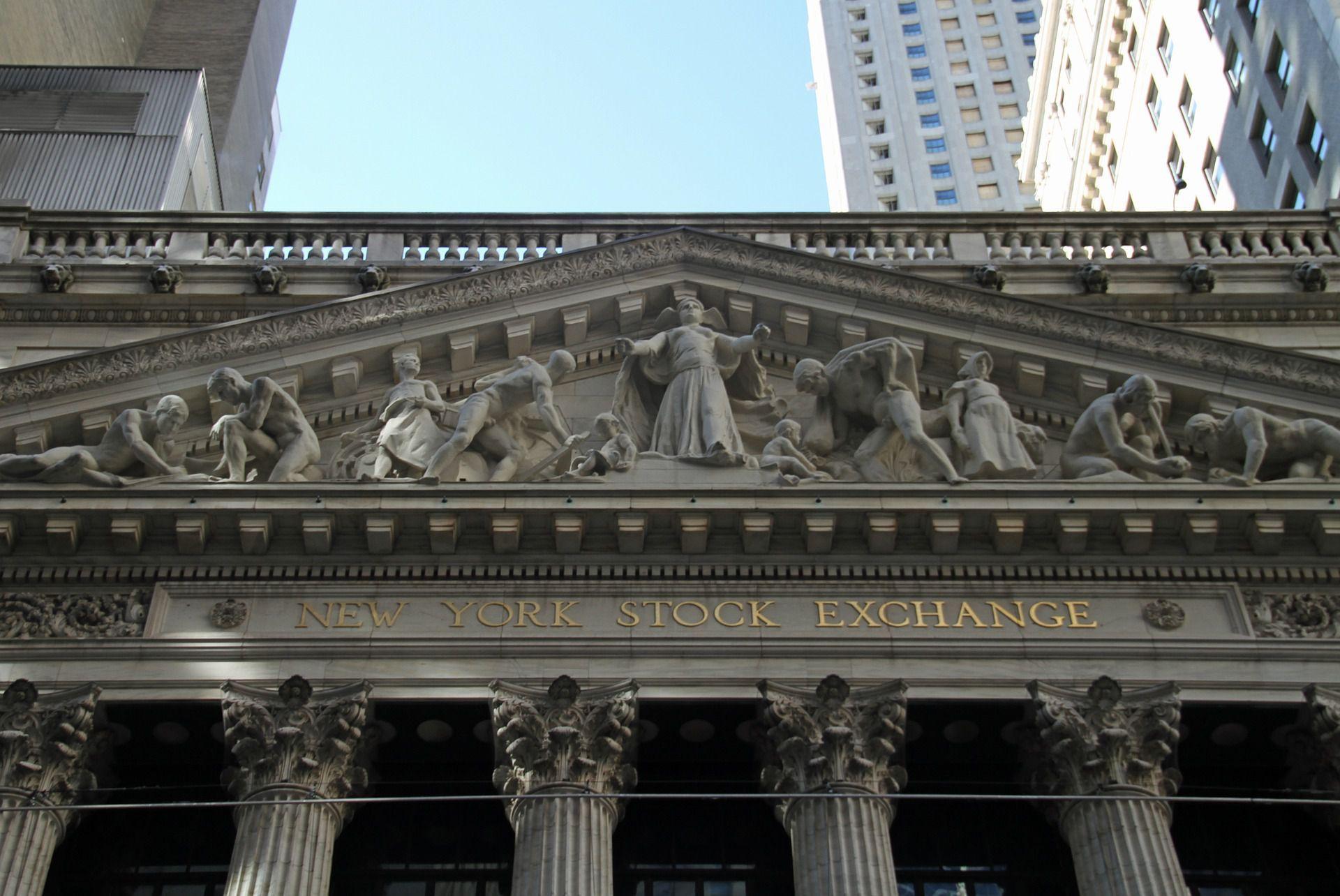 1920x1284 What's the Difference Between the Equity Market and the Stock Market?