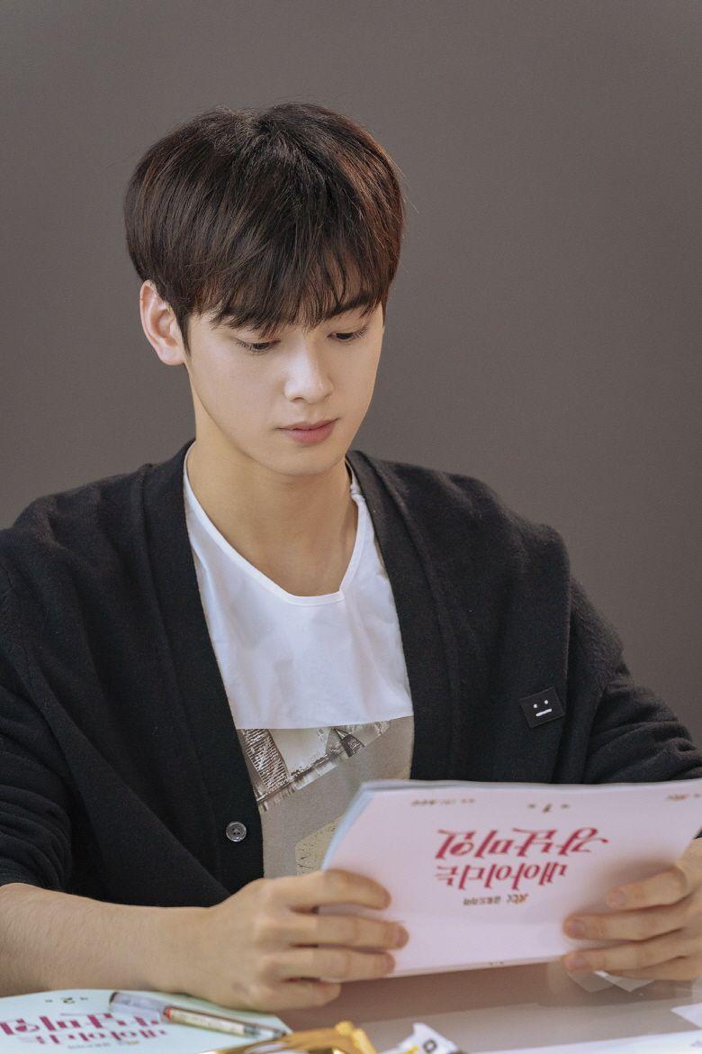 780x1170 Cha EunWoo's Behind The Cut Picture From “My ID Is Gangnam Beauty” Script Reading. Kpopmap, Kdrama and Trend Stories Coverage