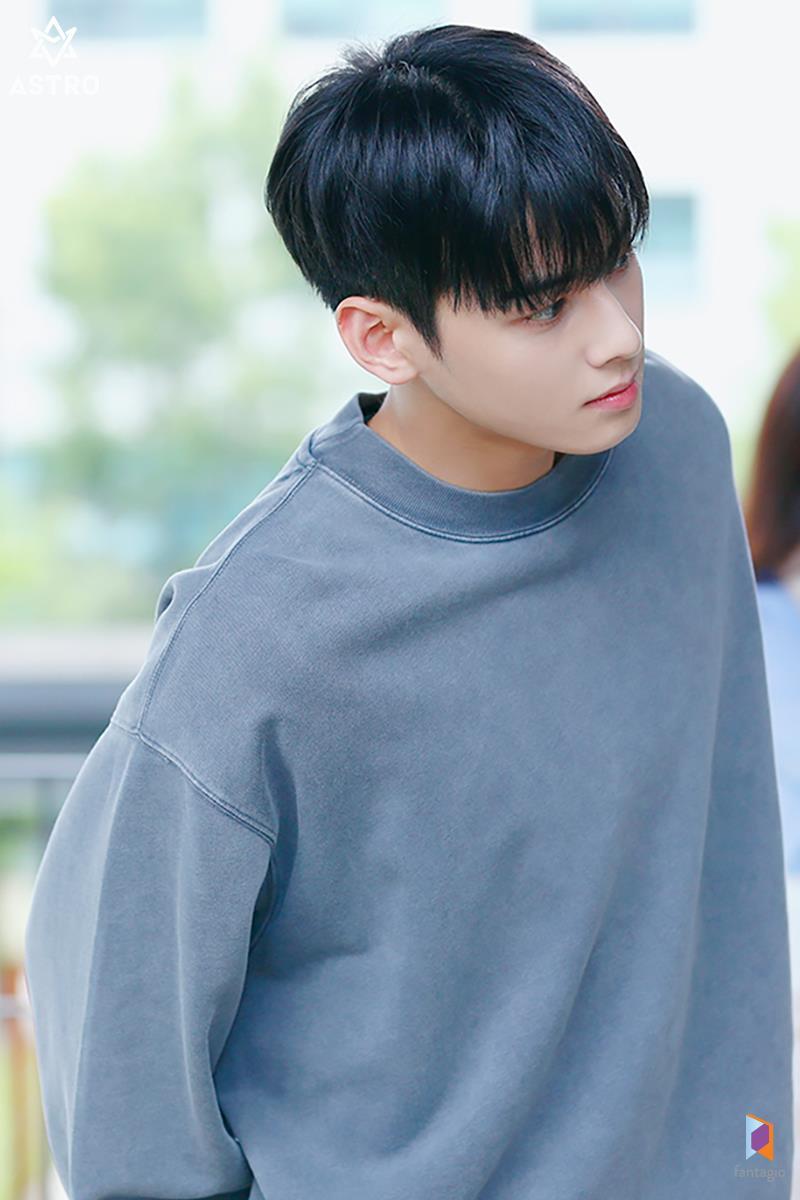 800x1200 ASTRO United Philippines - [NAVER POST] #ASTRO #CHAEUNWOO My ID is Gangnam Beauty behind photo #아스트로 #차은우 #은우 (4) *mhaychoi